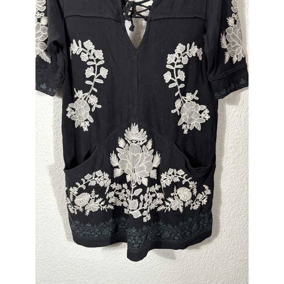 Free People Tunic Top Womens XS Embroidered Boho Lace Up Short Sleeve Blouse - Picture 3 of 9